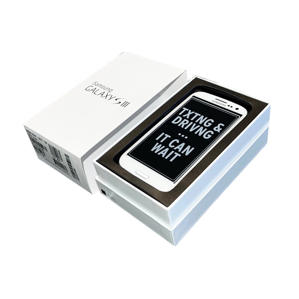 New in box, Samsung Galaxy SIII Cell Phone 16GB